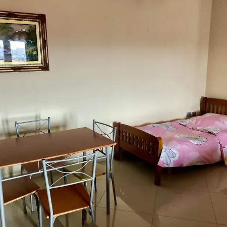 Apartment Flo's Tirana