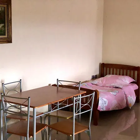 Apartment Flo's Tirana