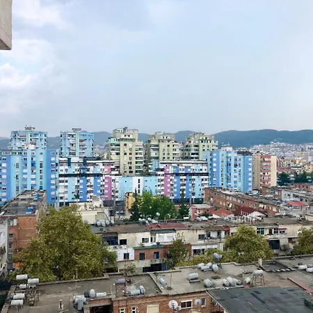 Flo's Apartment Tirana